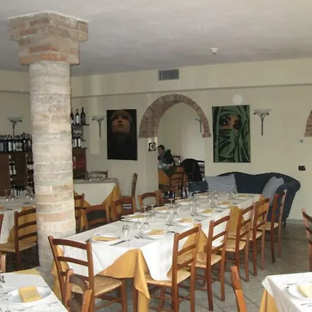 La Del Nocciolo * نوفيلو