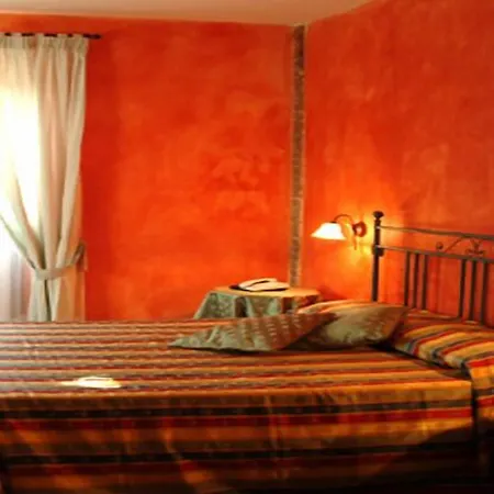 منزل ريفي La Del Nocciolo